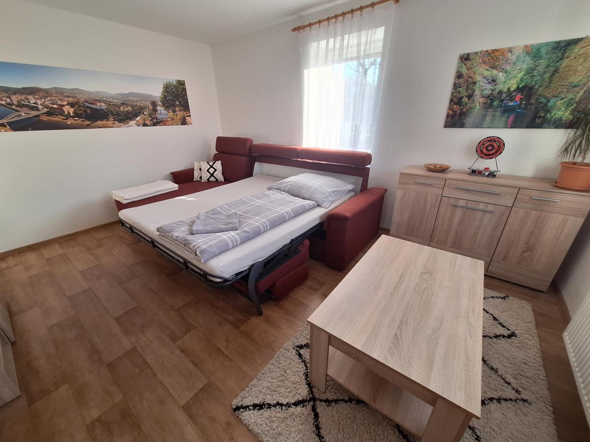 Pod Chlumem - Utulny Byt V Blizkosti Centra Decin Kültér fotó