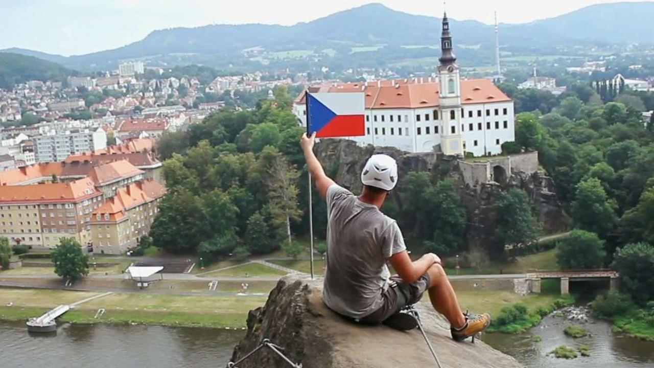 Pod Chlumem - Utulny Byt V Blizkosti Centra Decin Kültér fotó